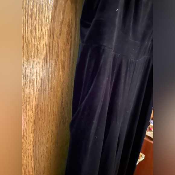 FOREVER 21 BLACK VELVET JUMPSUIT WITH GOLD HARDWARE - Picture 4 of 5